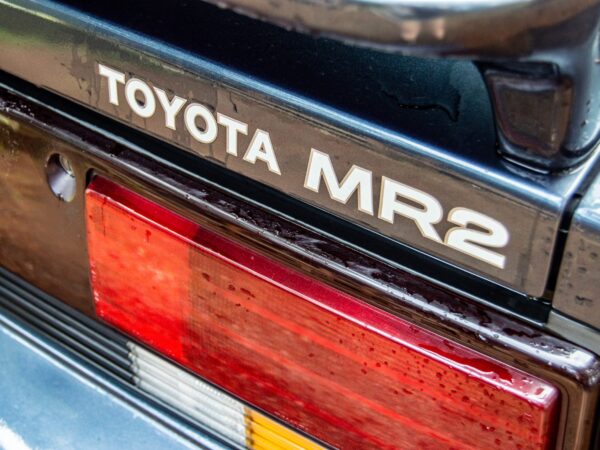 AW11 "Toyota MR2" Trunk Decal