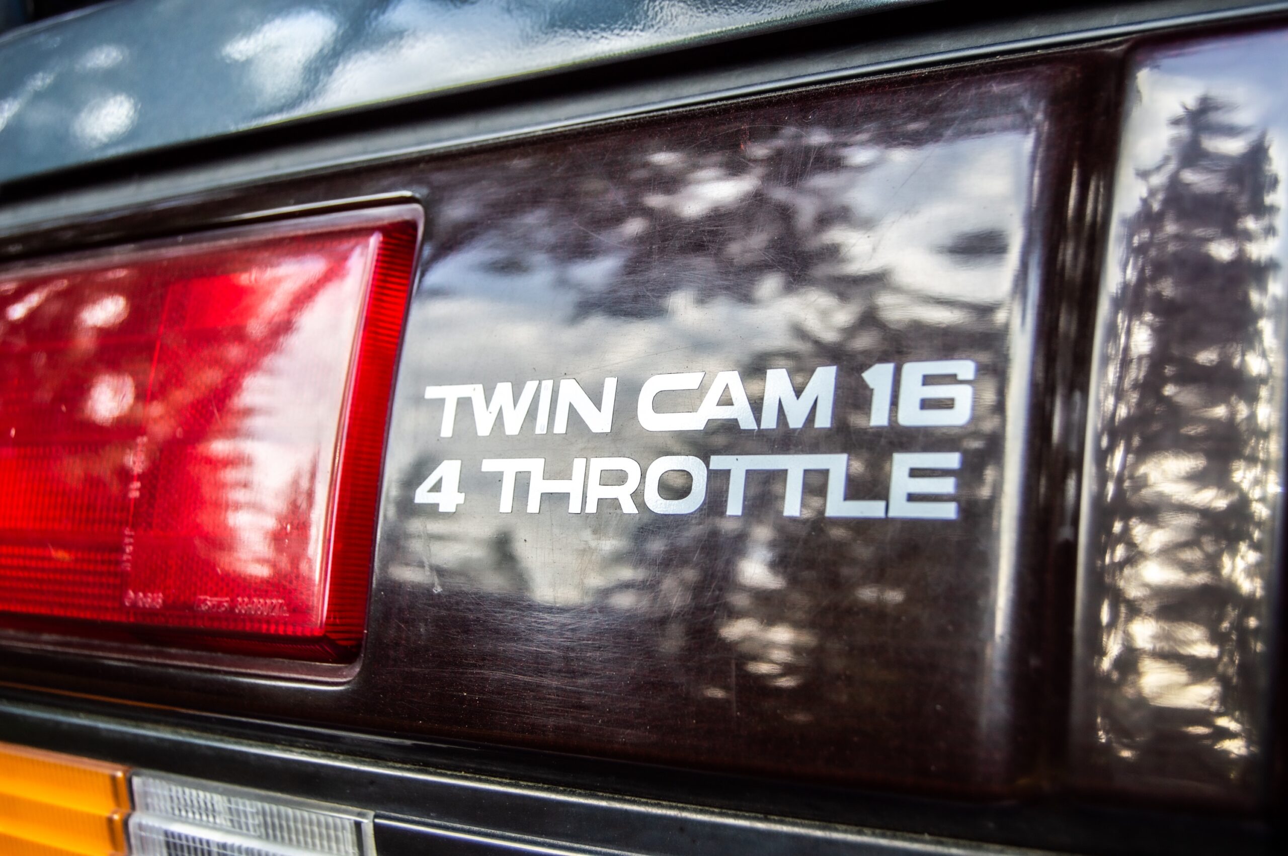 AW11 "Twin Cam 4 Throttle" Decal (Mk1B)