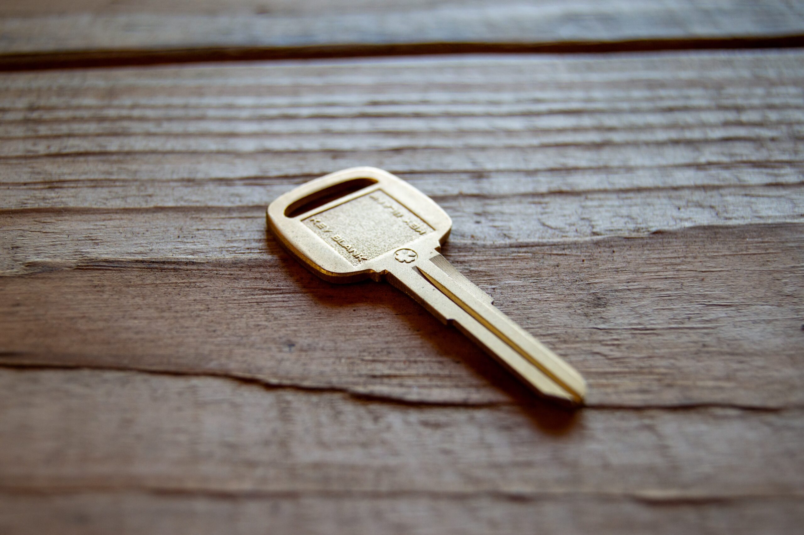 Royal Clover M223 "Use For Mazda" Key Blank - Image 4