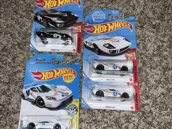 Ford GT-40 (Assorted) Hot Wheels