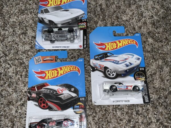 Chevrolet Corvette (Assorted) Hot Wheels